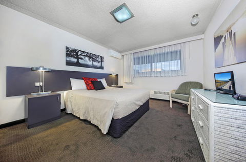 Belconnen Way Motel And Serviced Apartments - Taree Accommodation 1