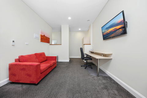 Belconnen Way Motel And Serviced Apartments - Taree Accommodation 6
