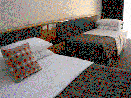 Burkes Hotel Motel - Taree Accommodation 2
