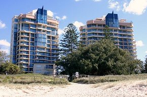 AA Oceana On Broadbeach - Taree Accommodation 0