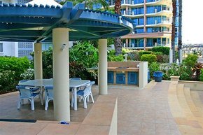 AA Oceana On Broadbeach - Taree Accommodation 1