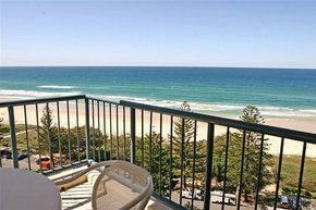 AA Oceana On Broadbeach - Taree Accommodation 4