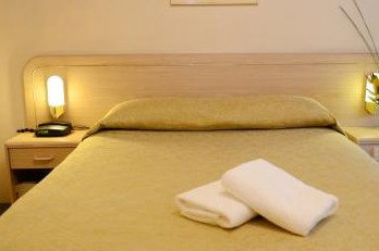 Motel 10 Motor Inn - Taree Accommodation 3