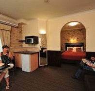 Highlander Motor Inn And Apartments - Taree Accommodation