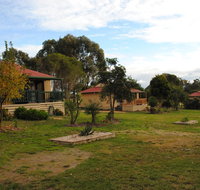 Lakes Entrance Country Cottages - Taree Accommodation