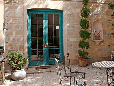 Mallyons Executive Villas - Taree Accommodation