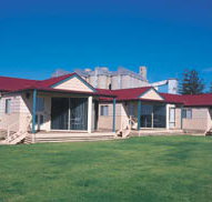 The Mac's Beachfront Villas - Taree Accommodation