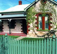 Naracoorte Cottages - Smith Street Villa - Taree Accommodation