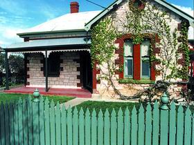 Naracoorte Cottages - Smith Street Villa - Taree Accommodation 0