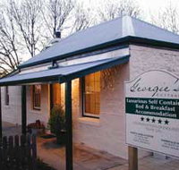 Georgie's Cottage - Taree Accommodation