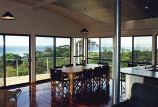 Saar Beach House - Taree Accommodation 1