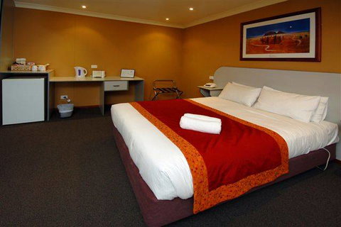 Victoria Hotel - Strathalbyn - Taree Accommodation 2