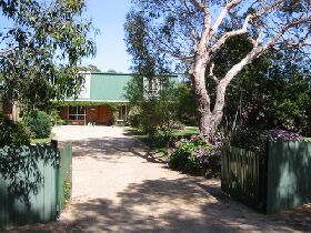 Pelican Bay Bed And Breakfast - Taree Accommodation 0