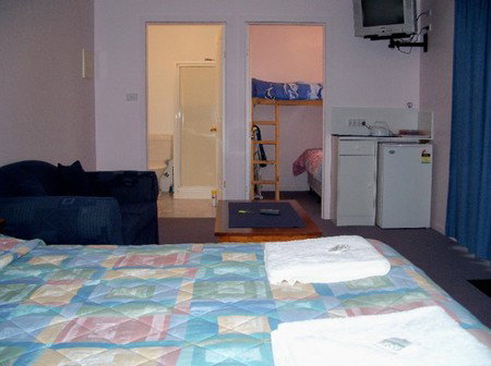 Sunset Beach Cabins - Taree Accommodation 1