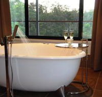 Melawondi Spring Retreat - Taree Accommodation