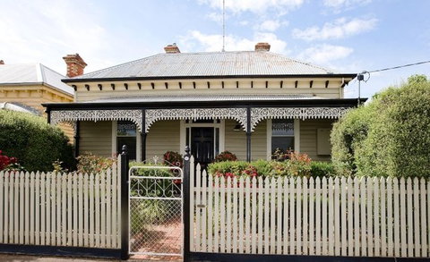 Evandale - Taree Accommodation 0