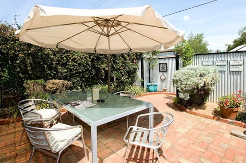 Evandale - Taree Accommodation 1
