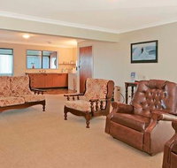 Booragul Beach House - Taree Accommodation