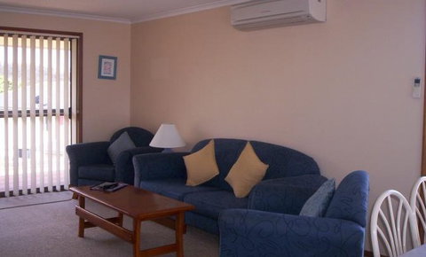 AnchorBell Holiday Apartments - Taree Accommodation 5