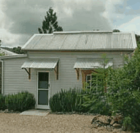 Mavis's Kitchen and Cabins - Taree Accommodation