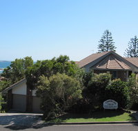 Angourie Bay Villas - Taree Accommodation