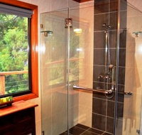 A Waterfall Hideout-Rainforest Cabin for Couples - Taree Accommodation