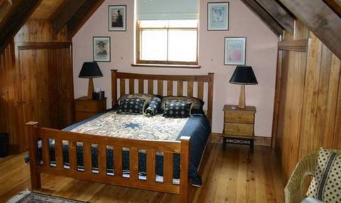 Bonn Abbey - Taree Accommodation 4