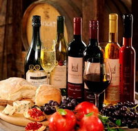Cedar Creek Vineyard Cottages - Taree Accommodation