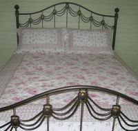 Camelot Retreat - Taree Accommodation