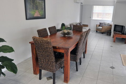 Alexandra Apartments - Taree Accommodation 1