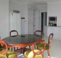 Olas Holiday House - Taree Accommodation
