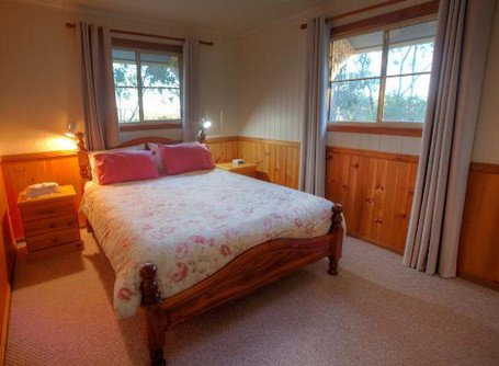 Accommodation Creek Cottages - Taree Accommodation 4
