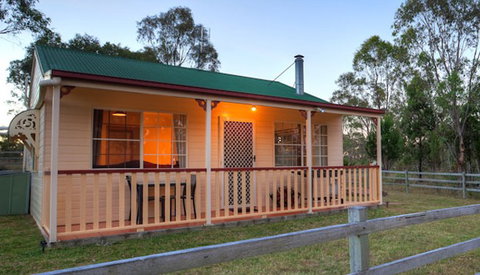 Accommodation Creek Cottages - Taree Accommodation 7