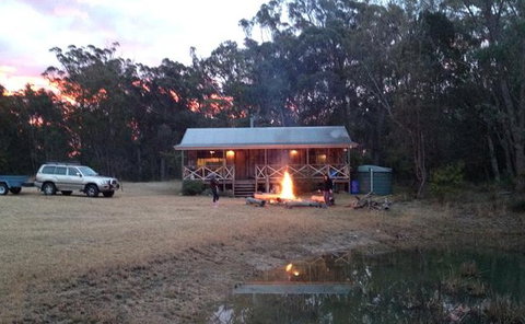 Possums Hollow And Hooters Hut - Taree Accommodation 3