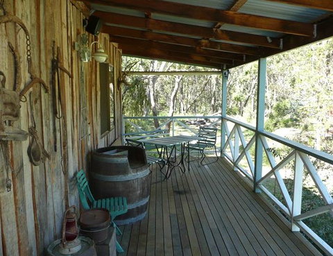 Possums Hollow And Hooters Hut - Taree Accommodation 4
