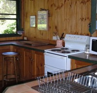 Lamb Island Holiday Cottage - Taree Accommodation