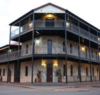 The Esplanade Hotel - Taree Accommodation