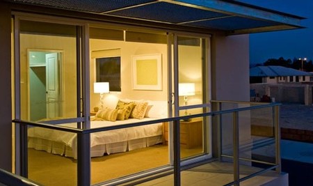 Champion Lakes Accommodation Waterside - Taree Accommodation 3