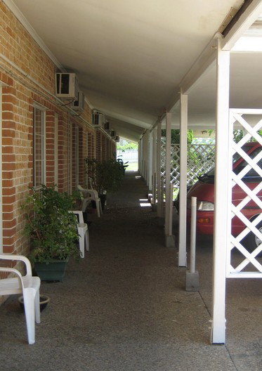 Beenleigh Village Motel - Taree Accommodation 4