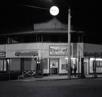 Burnett Hotel - Taree Accommodation