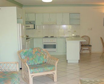 Koala Court Holiday Apartments - Taree Accommodation 2