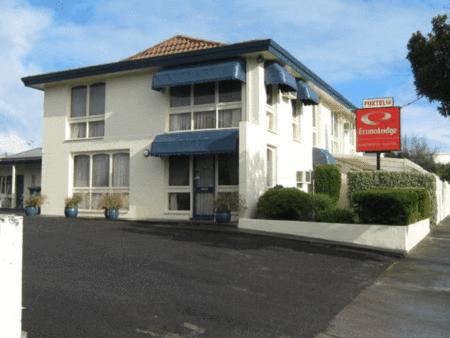 Econo Lodge Hacienda Motel - Taree Accommodation 0