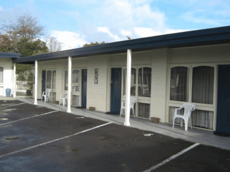 Econo Lodge Hacienda Motel - Taree Accommodation 1