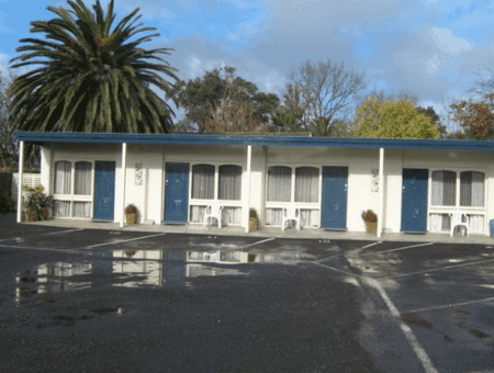 Econo Lodge Hacienda Motel - thumb 2