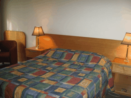 Econo Lodge Hacienda Motel - Taree Accommodation 4