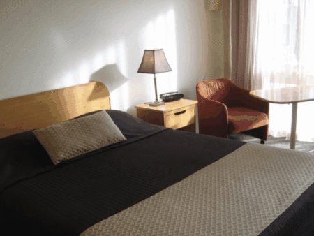 Econo Lodge Hacienda Motel - Taree Accommodation 5