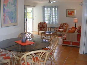 Port Douglas Outrigger Apartments - Taree Accommodation 2