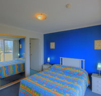 Surfers Beachside Holiday Apartments - Taree Accommodation