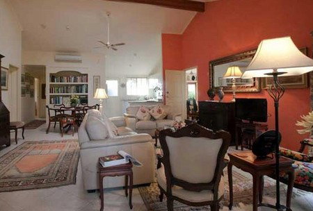 Sandals - Taree Accommodation 4