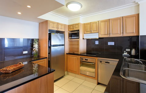 La Grande Apartments Broadbeach - Taree Accommodation 2